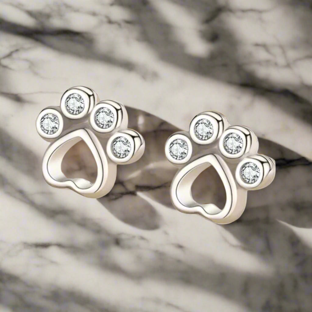 Puces d'oreilles Patte de chien en argent sterling – Avec oxydes de zirconium scintillants