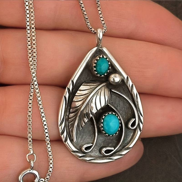 Collier pendant en opale vintage