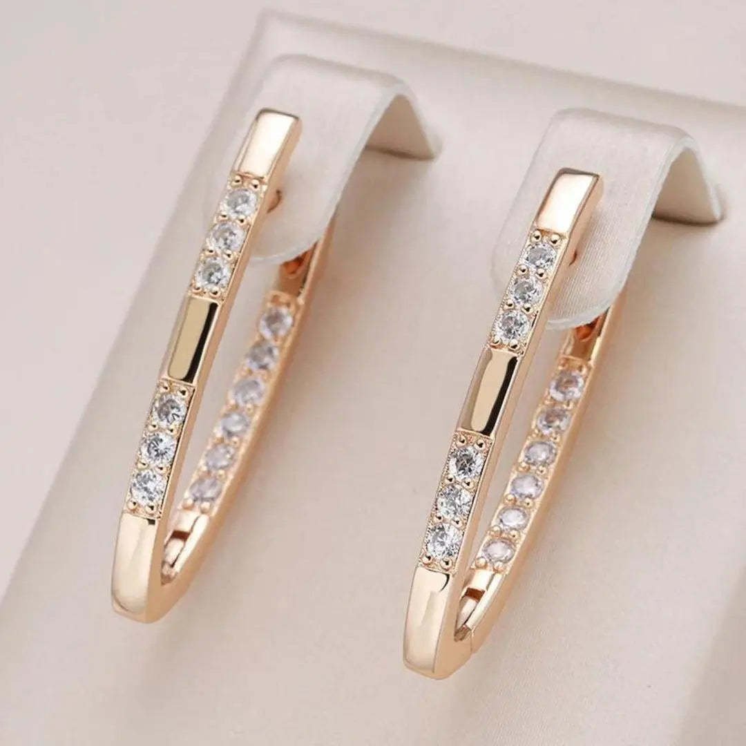 Boucles d'oreilles raffinées avec pierres en oxyde de zirconium