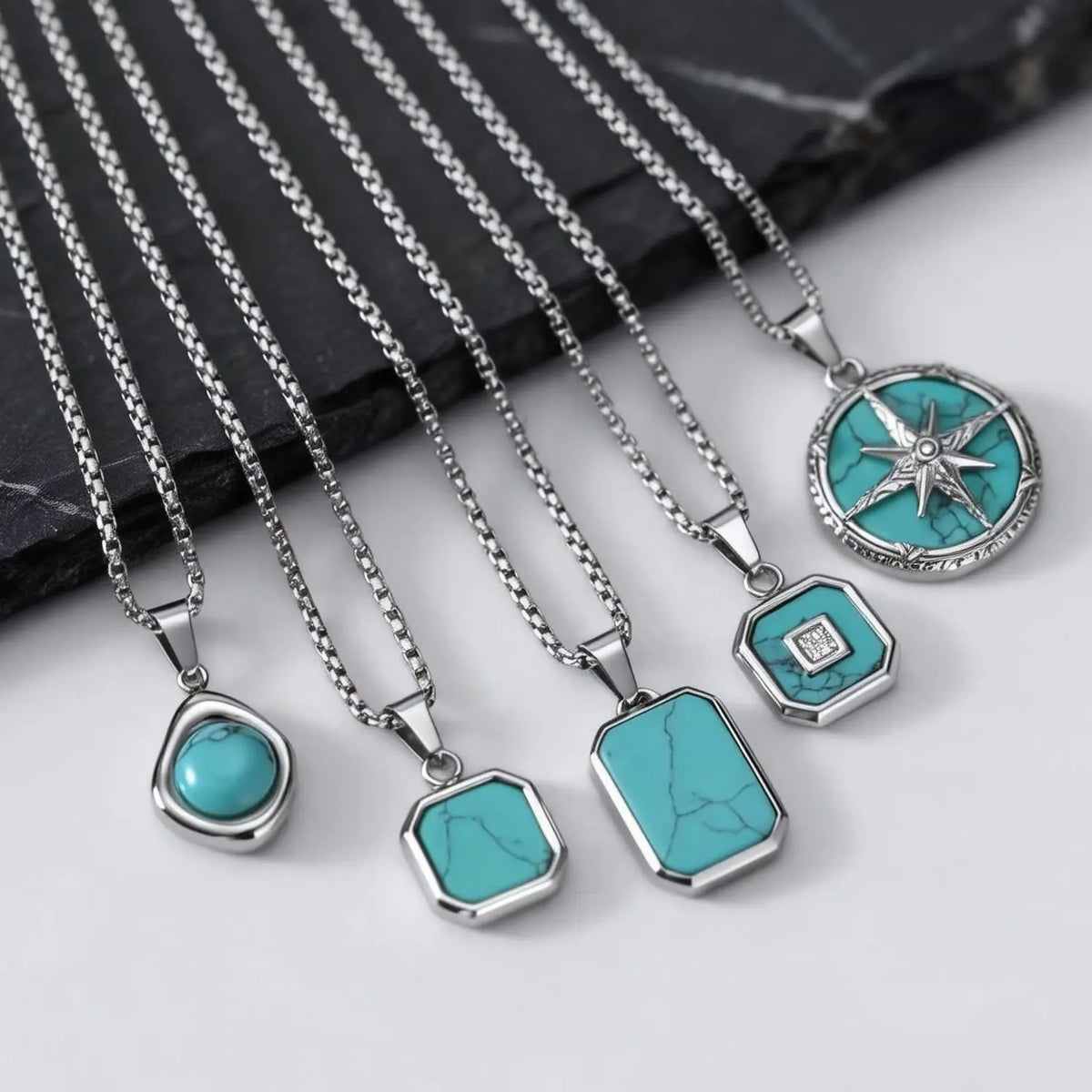 Ensemble collier et pendentif en pierre turquoise