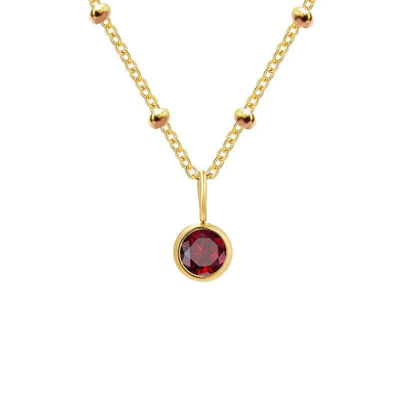 Collier délicat avec pierre de naissance et chaîne perlée