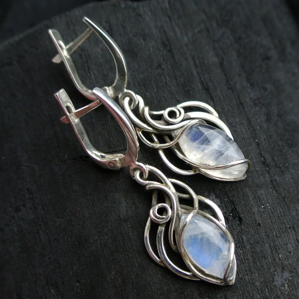 Boucles d'oreilles pendantes vintage en opale blanche